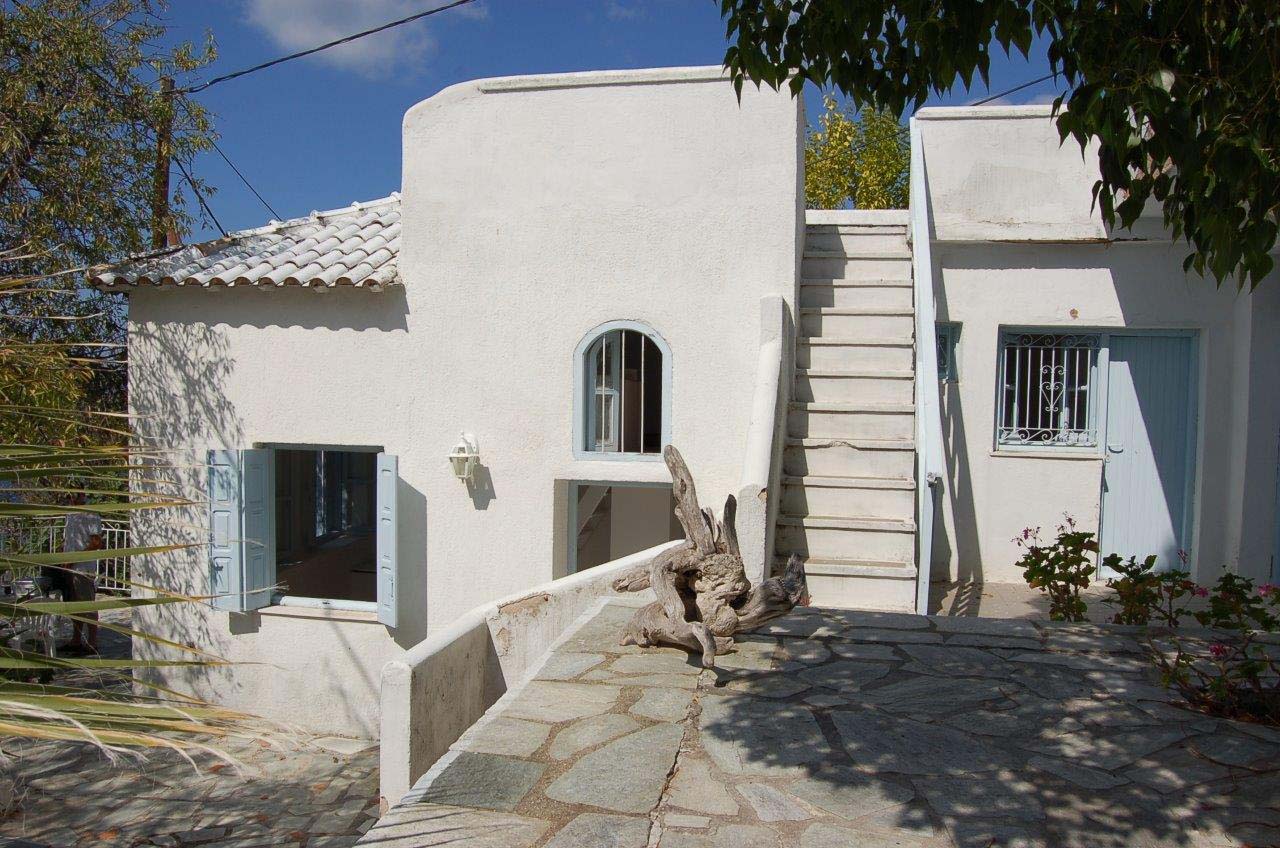 A special offer in Lefokastro!